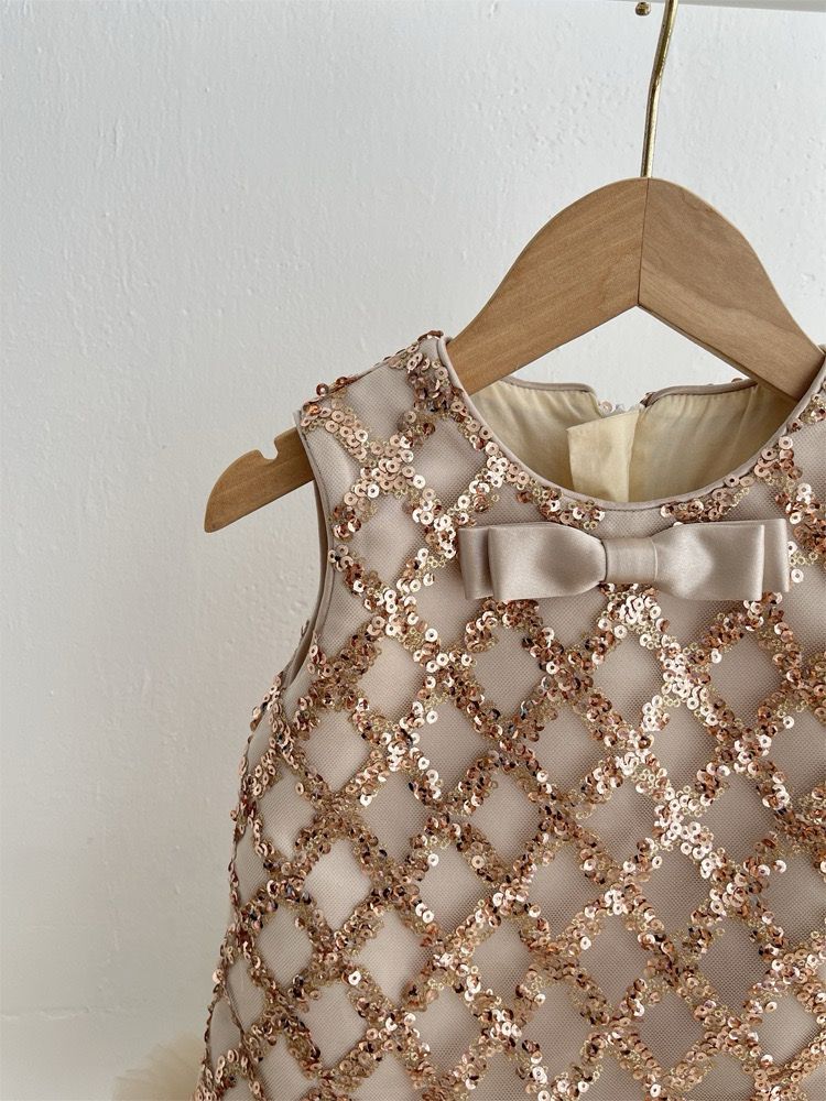 vestido de festa brilhante lacinho