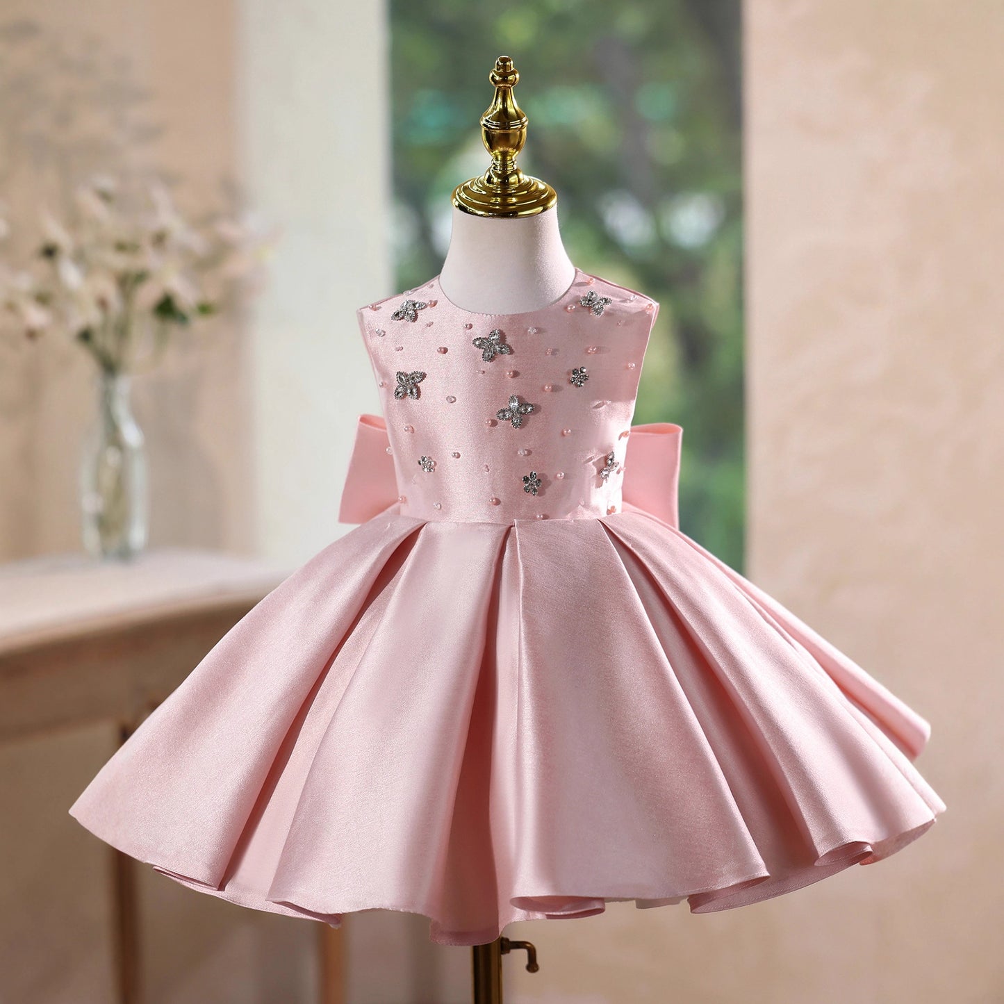 Vestido de Festa de Cetim Lacinho e Pedras