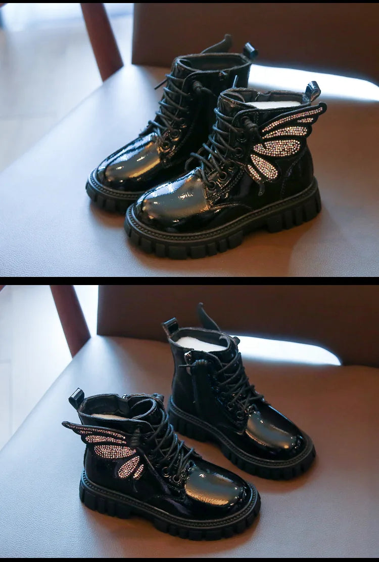 Bota Infantil Feminina Asinhas Pedras