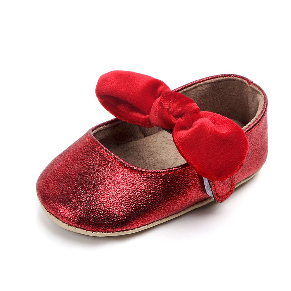 Sapato Brilhante e Lacinho