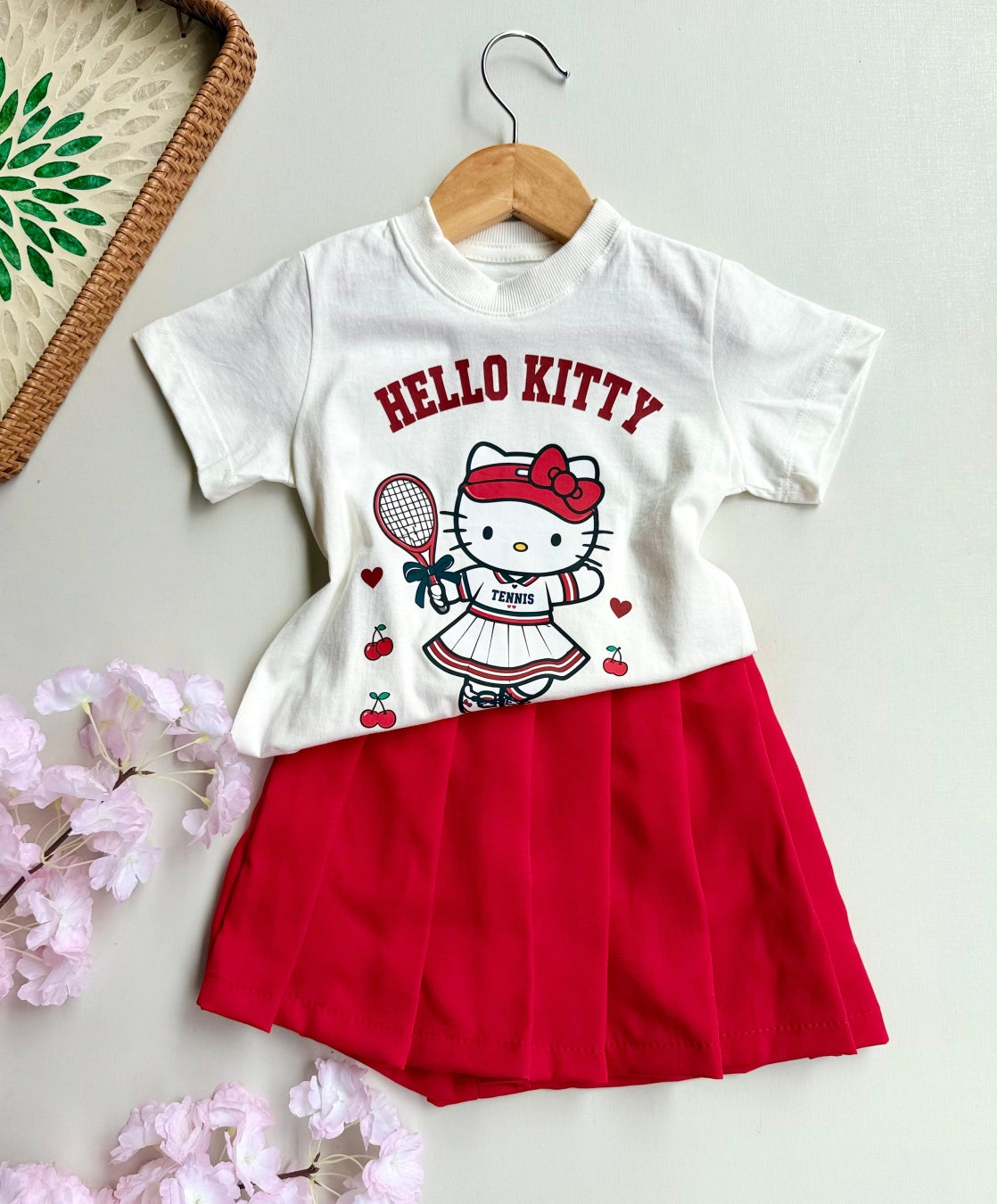 Conjunto Saia Hello Kit Tenista Cerejas
