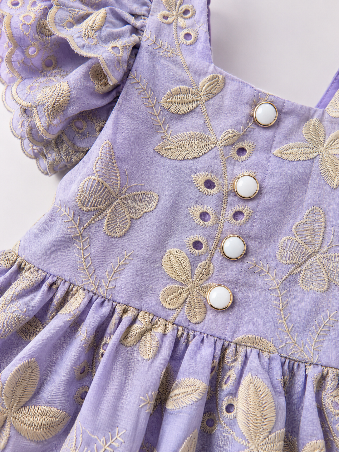 Vestido Lese com Dourado