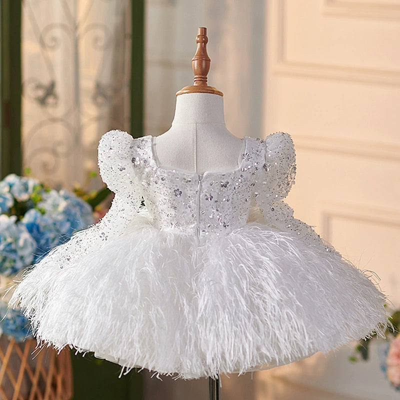 Vestido Festa Lantejoulas e Plumas