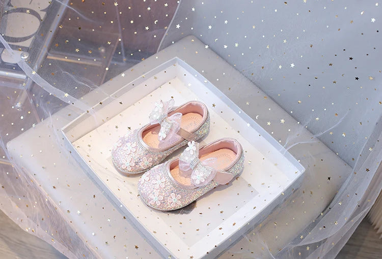 Sapato Infantil Feminino Florzinhas e Brilhos