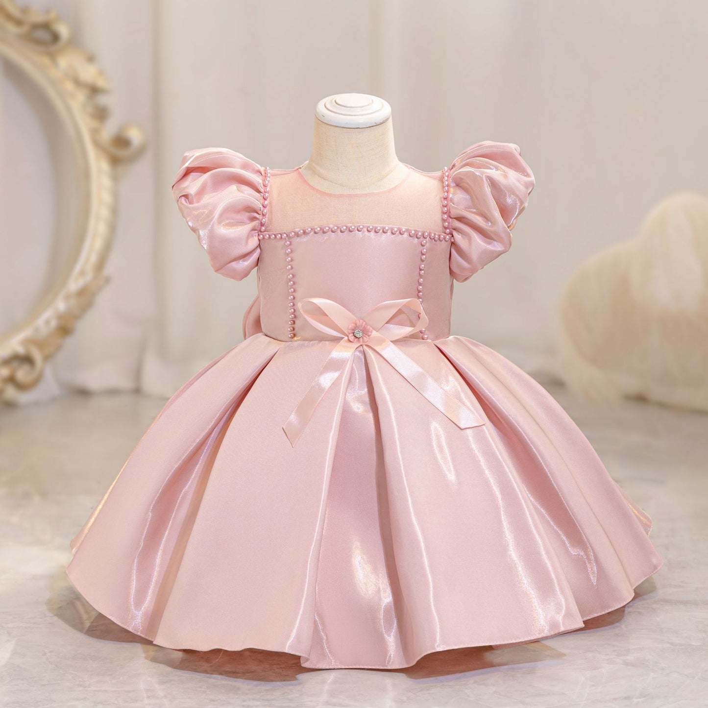 Vestido De Festa Pérolas e Lacinho