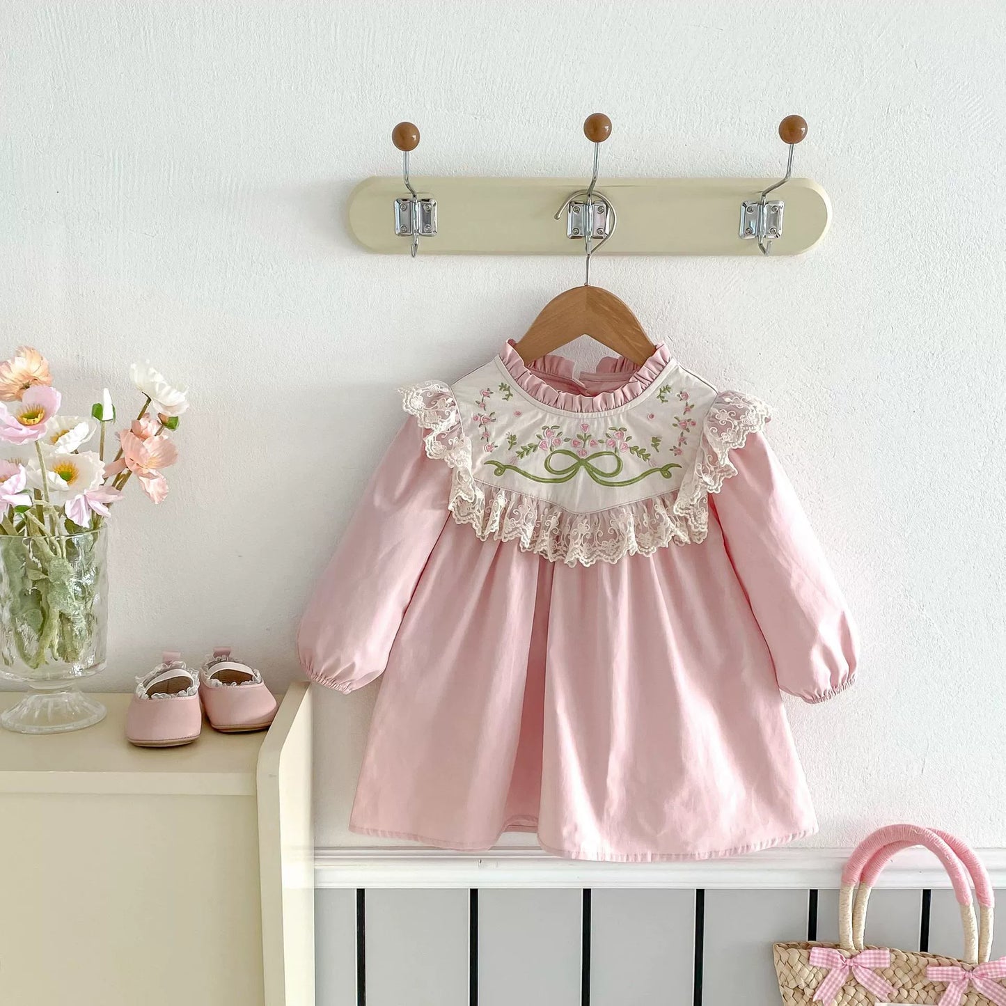 Vestido Infantil Rosa Bordadinho