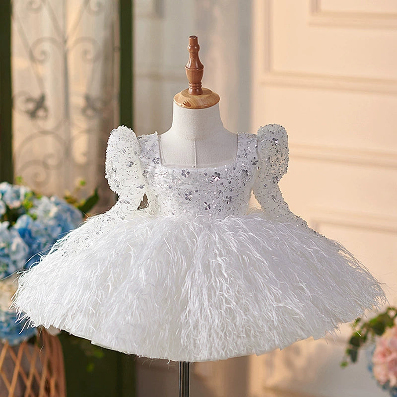 Vestido Festa Lantejoulas e Plumas