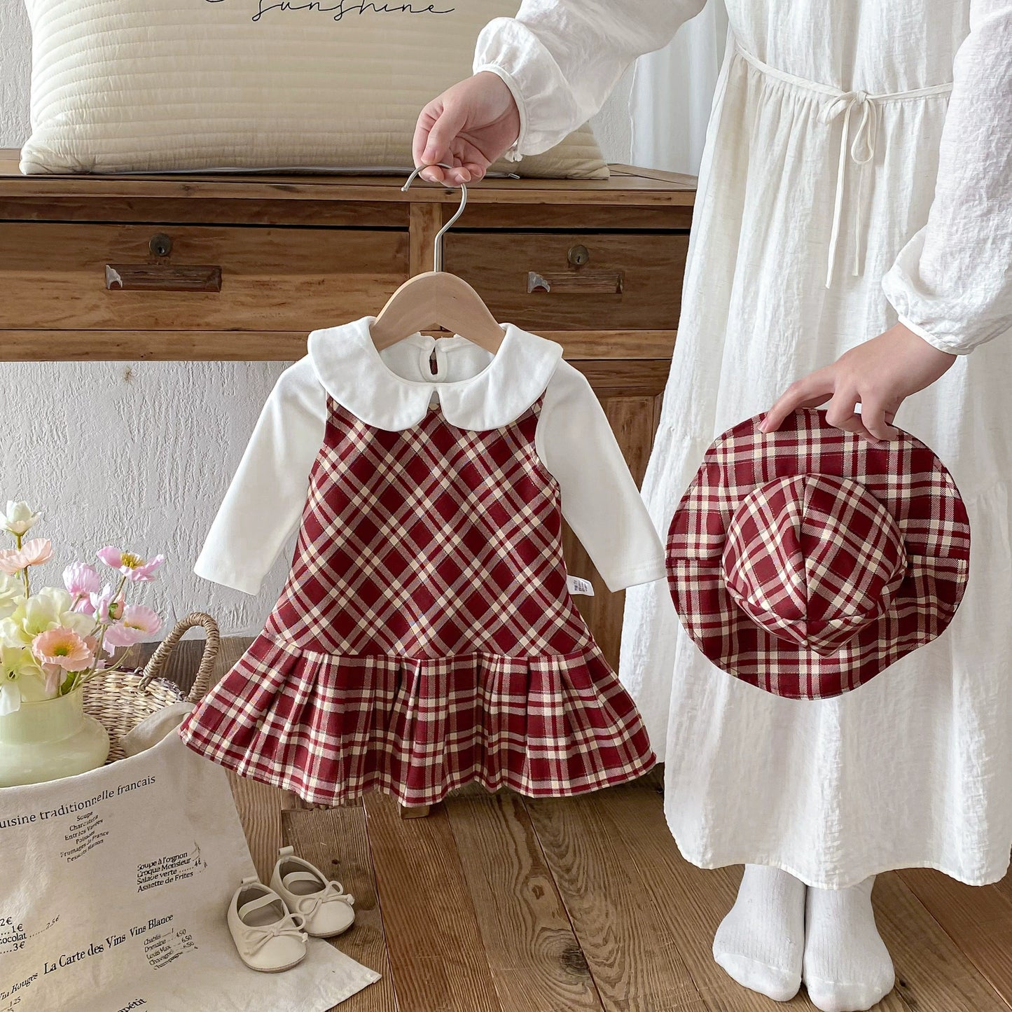 Conjunto Infantil Vestido Xadrez e Florzinhas