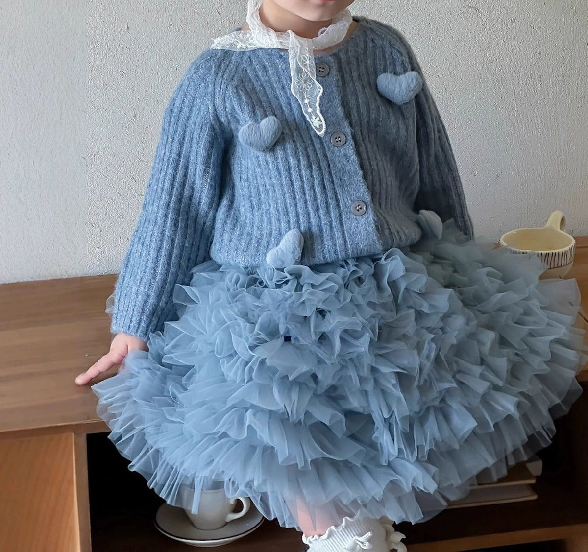 Conjunto Infantil Cardigan Corações + Saia Tule