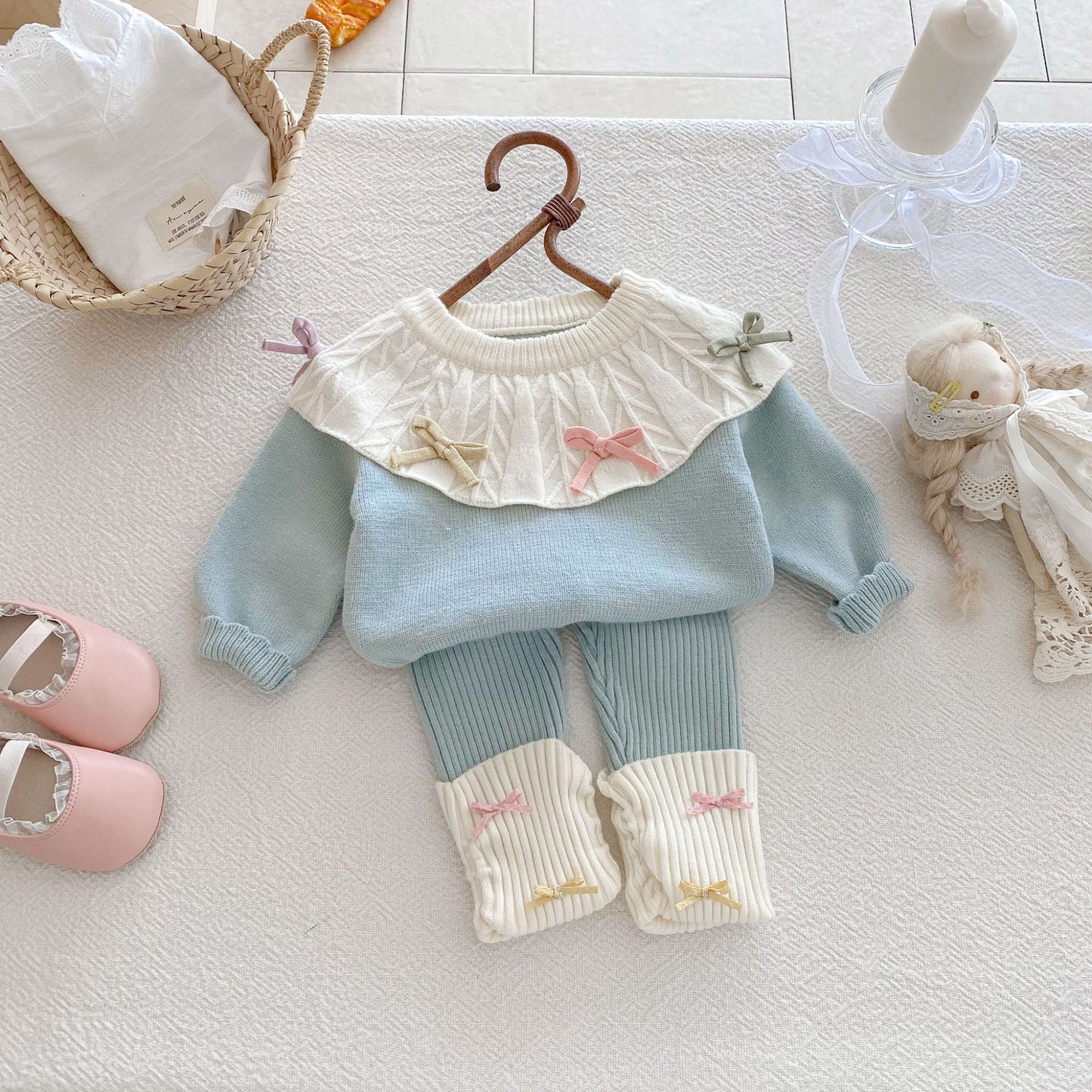 Conjunto Infantil Feminino de Tricô Lacinhos