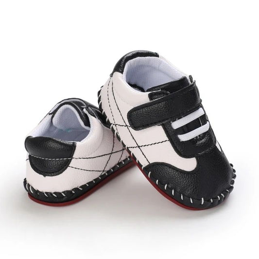 Tênis Infantil Preto e Branco Velcro