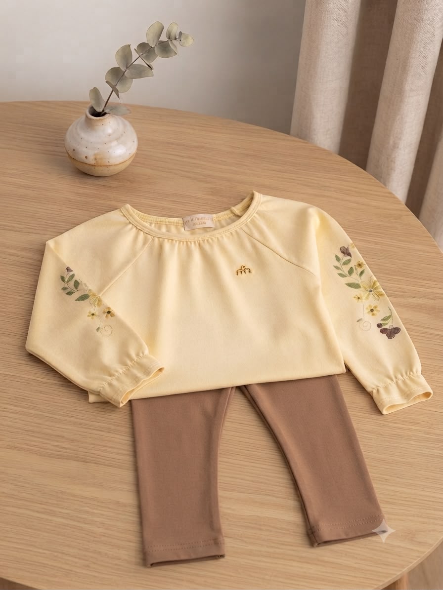 Conjunto Infantil Florzinhas Delicado